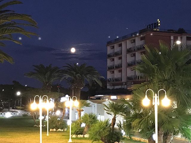 Luna spettacolo